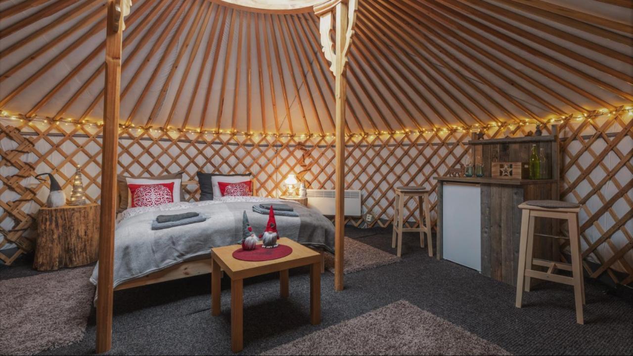 Yurt District Hotel Rovaniemi Exterior photo